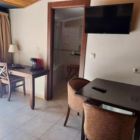 Hotel Masia El Molinete مورا دي روبيلوس المظهر الخارجي الصورة