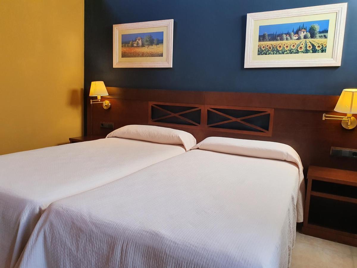 Hotel Masia El Molinete مورا دي روبيلوس المظهر الخارجي الصورة